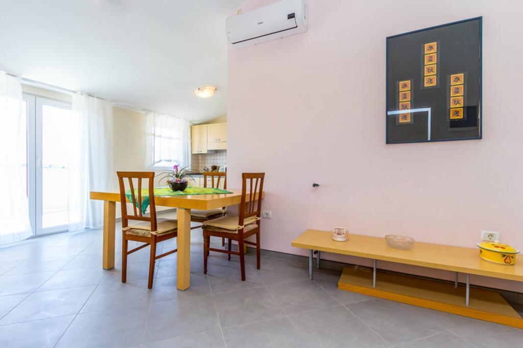 Apartment Mirjana Pula Phòng bức ảnh