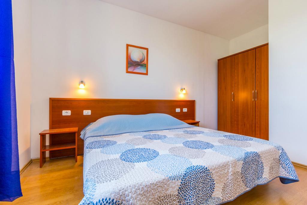 Apartment Mirjana Pula Phòng bức ảnh