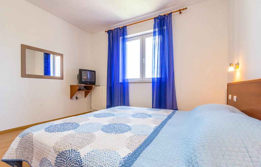 Apartment Mirjana Pula Phòng bức ảnh
